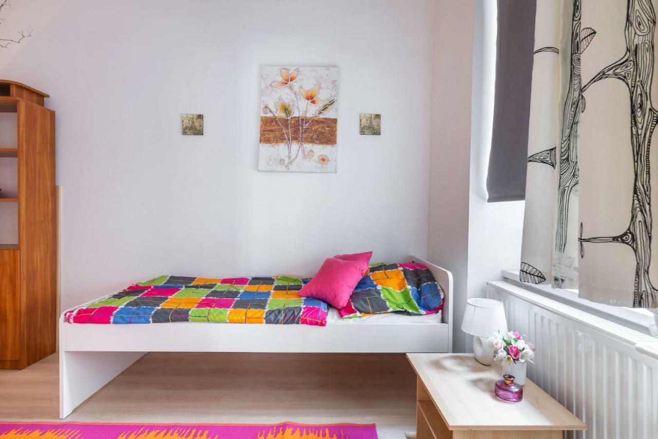 Izabella Home 2 Budapest Bagian luar foto