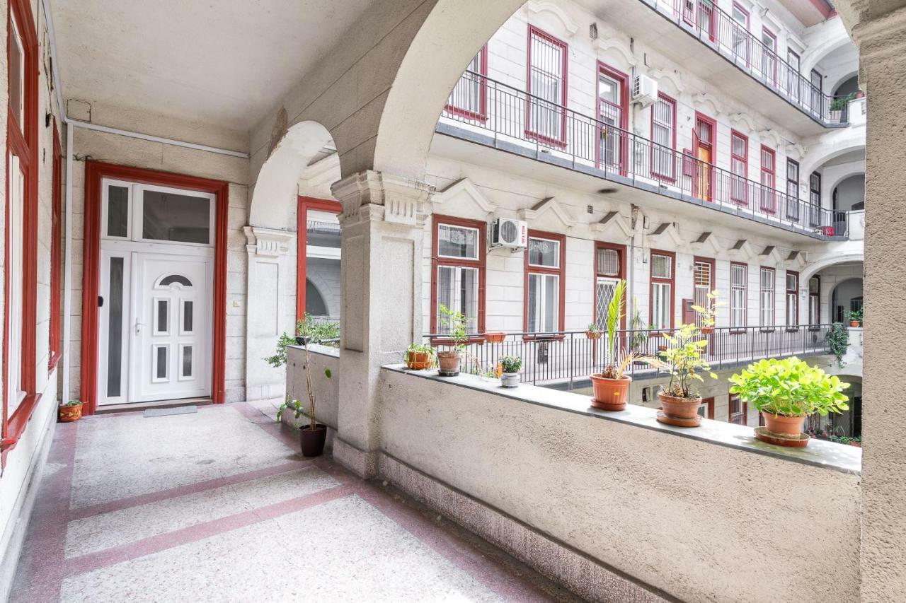 Izabella Home 2 Budapest Bagian luar foto